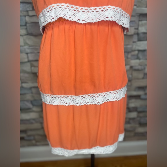 Pixi + Ivy adorable orange polyester strapless dress with lace hem - Picture 3 of 12